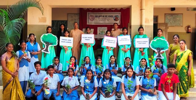 A class group after the cultural programme