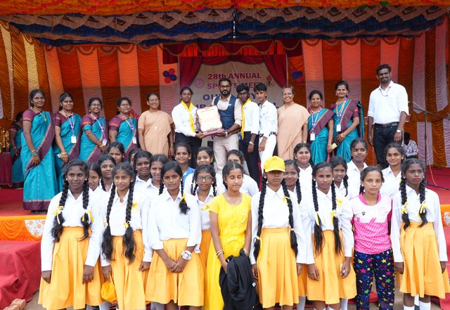 Prize winners with the staff and guests